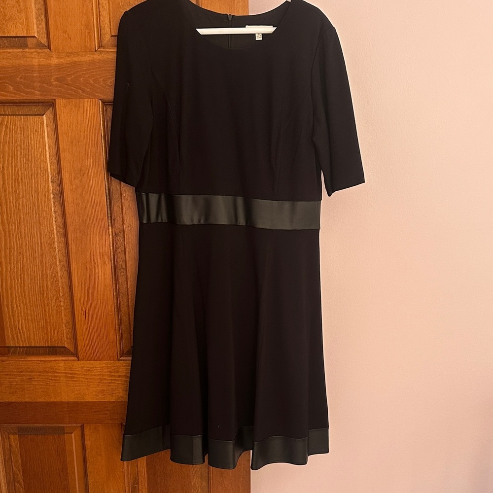 Sandra Darren Black Dress with Gray Accents - Picture 2 of 4